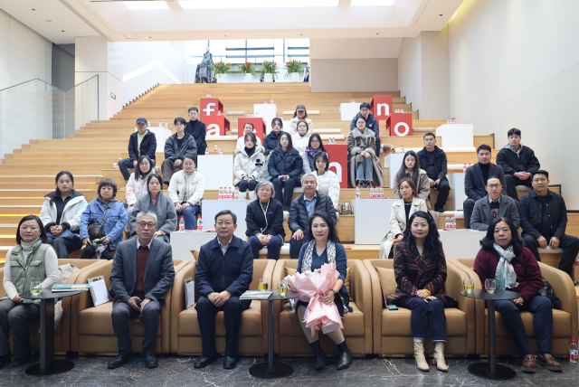 星曜河洛 破解娴雅密码 ——华夏前锋好意思学究诘院民众课第三讲在艺秀小镇圆满举行